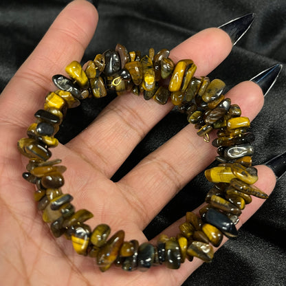 Golden Sentinel – Tiger’s Eye Memory Wire Bracelet of Strength & Confidence