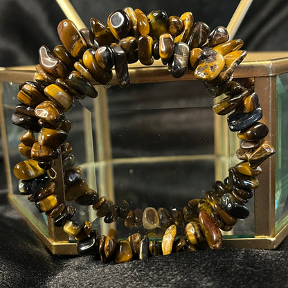 Golden Sentinel – Tiger’s Eye Memory Wire Bracelet of Strength & Confidence